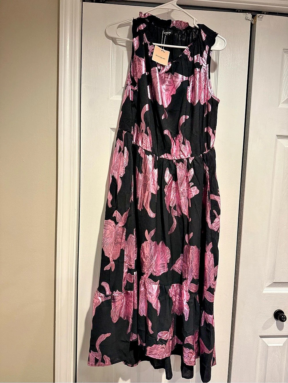 Bloomchic Floral Maxi Dress in Black & Pink Size Large NWT
